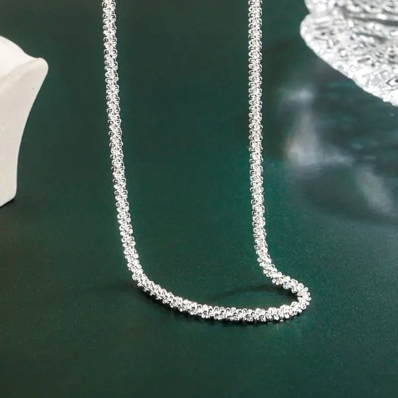 20 inch Women's Flower Top Sparkling Necklace - Picture 1 of 5